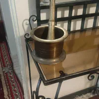 هاون وتبر برنزی وهاون بزرگ وسنگین|کلکسیون اشیاء عتیقه|اندیشه, اندیشه فاز ۴|دیوار