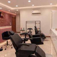 استخدام ناخن کار حرفه ای