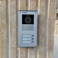 نصب و تعمیر تخصصی ایفونهای صوتی و تصویری