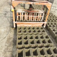 دستگاه بلوک زنی 15در40شیش قالبه حق نژاد