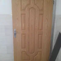 درب ورودی آپارتمان