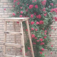 چهار پایه چوبی