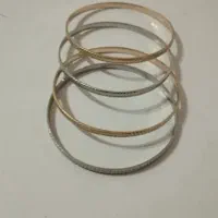 النگو طلا روس