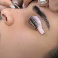 لیفت مژه و ابرو ۱۵ درصد تخفیف|خدمات آرایشگری و زیبایی|پردیس, فاز ۴|دیوار