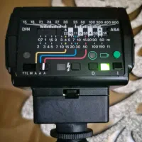 فلاش دوربین عکاسی