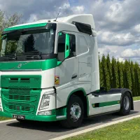 کشنده ولوو ۴۶۰ تک خط۲۰۱۹