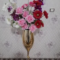 گل و گلدان
