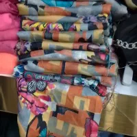 حراج شال و روسری به مدت یک هفته فقط۲۰۰