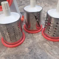 رنده چند کاره|خردکن، آسیاب، غذاساز|قم, قلعه عموحسین|دیوار