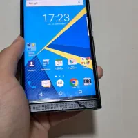 گوشی Black Berry پریو