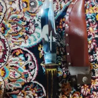 چاقو کمری ایستاده