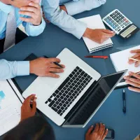 همکار خانم حسابدار