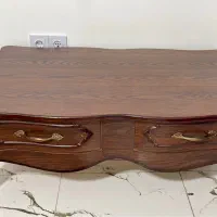 میز وسط وسه گل میز