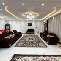 فروش آپارتمان ۱۳۰متری ۳خواب حیاط دار ۲طبقه تکواحد