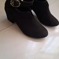 چهار جفت کفش در حد نو|کیف، کفش، کمربند|نیشابور, گنبد سبز|دیوار