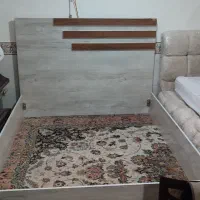 تخت خواب دونفره کارکرده با خوشخواب و زیر تلویزیون|تخت و سرویس خواب|شیراز, شهرک گلها|دیوار