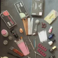 وسایل کامل کاشت ناخن|آرایشگاه و سالنهای زیبایی|تویسرکان, |دیوار