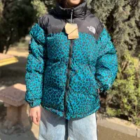 کاپشن|لباس|خواجه, |دیوار