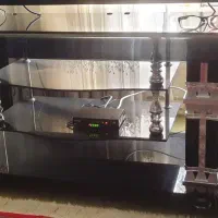 میزشیشه ای بزرگ ،بوفه چوبی جنس خوب ،تردمیل ۵ کاره