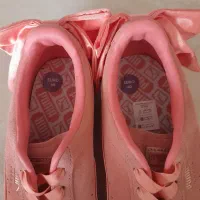 کفش|کیف، کفش، کمربند|صدرا-فارس, فاز ۲|دیوار