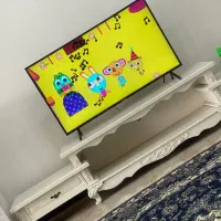 میز تلویزیون سفید