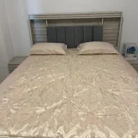 تخت دونفره و میز آرایش