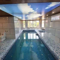 ویلا تمیز و نوساز با استخر آب گرم و سونا خشک|اجارهٔ کوتاهمدت ویلا و باغ|قائمشهر, |دیوار