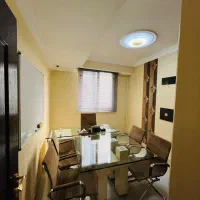 ۸۲متر اداری /۲ پارکینگ / موقعیت عالی /بر اصلی