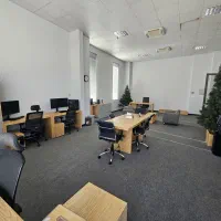 مسئول امور اداری و ارتباط با مشتری