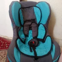 صندلی ماشین کودک کاملا سالم