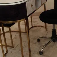 میز ناخن و صندلی|آرایشگاه و سالنهای زیبایی|ری, دیلمان|دیوار