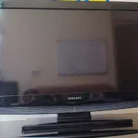 تلویزیون به همراه میز شیشه ای|تلویزیون و پروژکتور|شهرضا, |دیوار