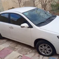 آریو 1600دنده ای کاملا سالم