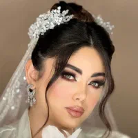 شینیون مو لاکچری و میکاپ با ماندگاری بالا
