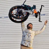 چه راحت میشه حمل کرد دوچرخه 26 تاشو