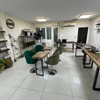 اپراتور تلفن خانم