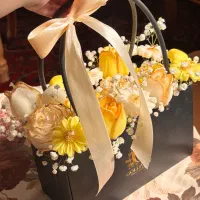 جار گل|گل و گیاه طبیعی|قم, باغ کرباسی|دیوار