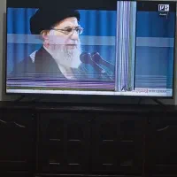 تلویزیون ۵۰ اینچ