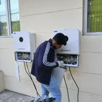 مشاوره، طراحی و اجرای انواع سیستم های برق خورشیدی