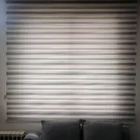 پرده زبرا تمیز در حد نو. عالی.