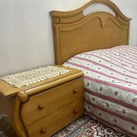 تخت وکمد