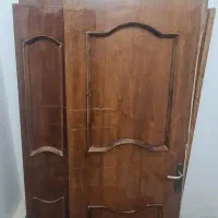 یک جفت درب دولنگه بسیار محکم