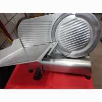 کالباس بر و میز ویترینی و وسایل خورده ریز