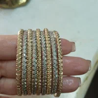 النگو طلا روس