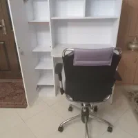 فروش میز تحریر کاملا سالم|میز تحریر و کامپیوتر|شاهینشهر, شهرک هشت بهشت|دیوار