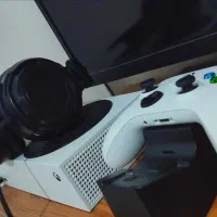 ایکس باکس سریز اس با تمامی محصولات و دو دسته