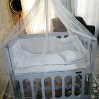 تخت و گهواره نوزاد