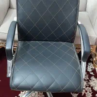 صندلی چرم چرخدار