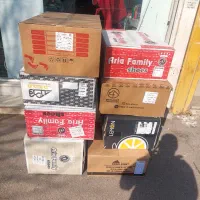 فروشندگی دست فروشی در خیابان اصلی