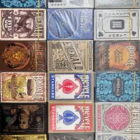 ورق بازی خاص و رنگ ثابت